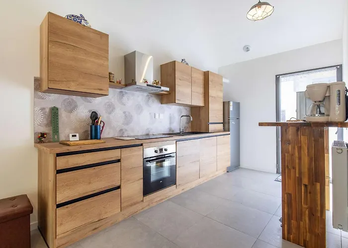 Neuf Avec 3 Chambres, Terrasse Et Parking, A 5 Min Du Centre De - Fr-1-401-298 * 科特雷